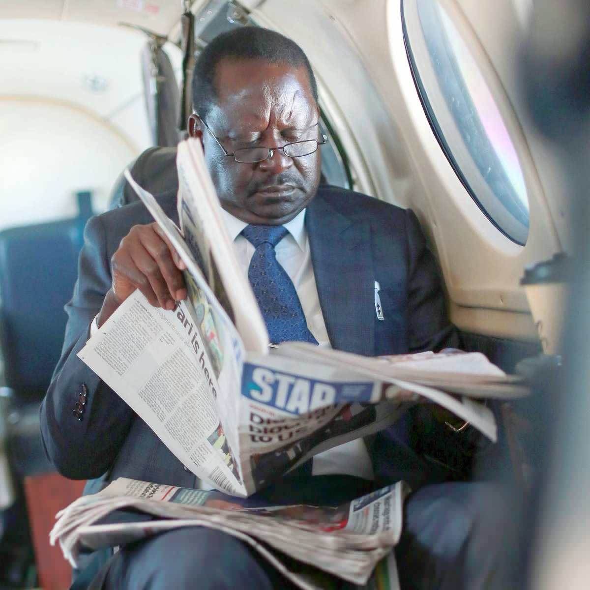 Smart People Read The Star... 
