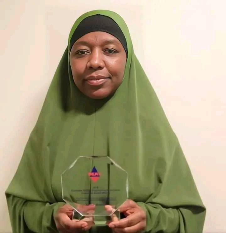 Congratulations to Zahrah Ibrahim, a Nigerian lecturer and PhD student of Engineering at Aberdeen in Scotland, for winning the prestigious European “Drilling Engineering Innovation Award”. 

Her presentation on “A Novel Approach for Wellbore Strengthening” wowed the judges, and 