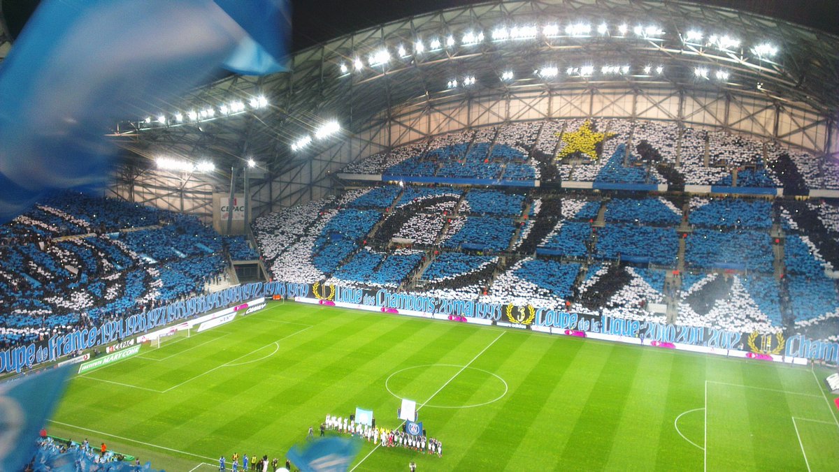 Fernando Seara (président de l'Assemblée Générale du Benfica) : "Si nous sommes l'enfer de la Luz, ici [à Marseille], c'est un tsunami de passions." 