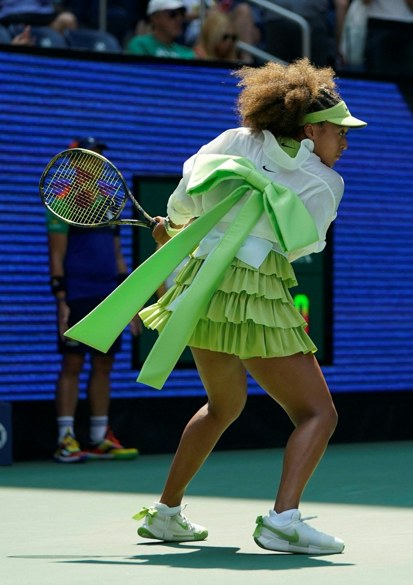 Naomi Osaka's U.S. Open outfit deserves an extra game point! 🎾💚 
