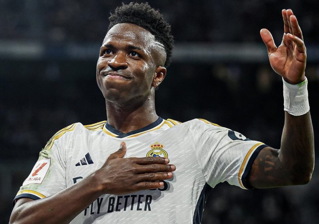 🚨 BREAKING 
L'entourage de Vinicius Jr. est désormais convaincu qu'il ne sera pas désigné Ballon d'Or. À Madrid tout le monde a ce sentiment. 