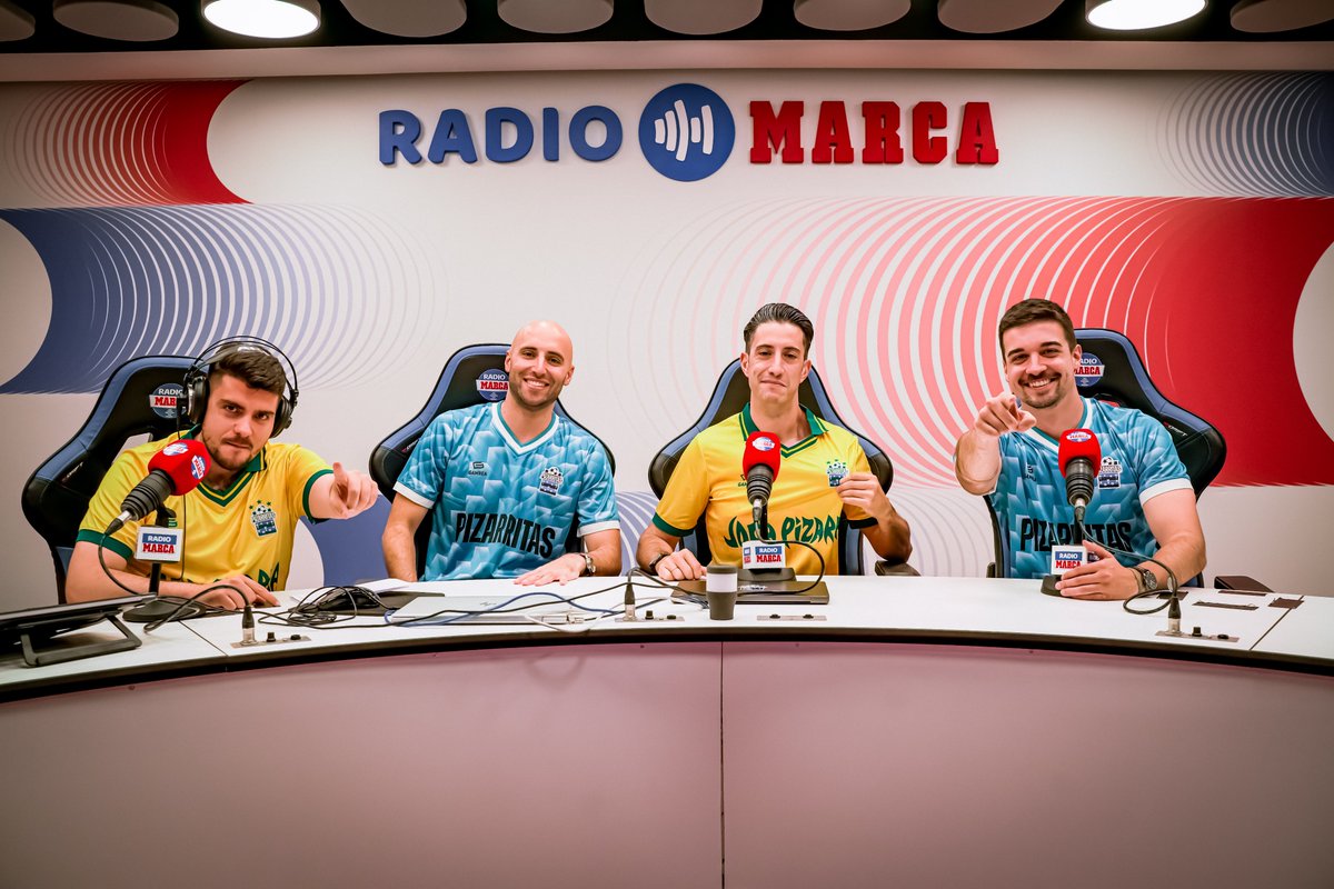 Nos dicen desde @gambeashop que la nueva colección de camisetas de Pizarritas está teniendo muy buena acogida. Muchísimas gracias, chicos. De cara a la próxima temporada sacaremos una nueva hornada.

https://t.co/26HoLpzRHv 