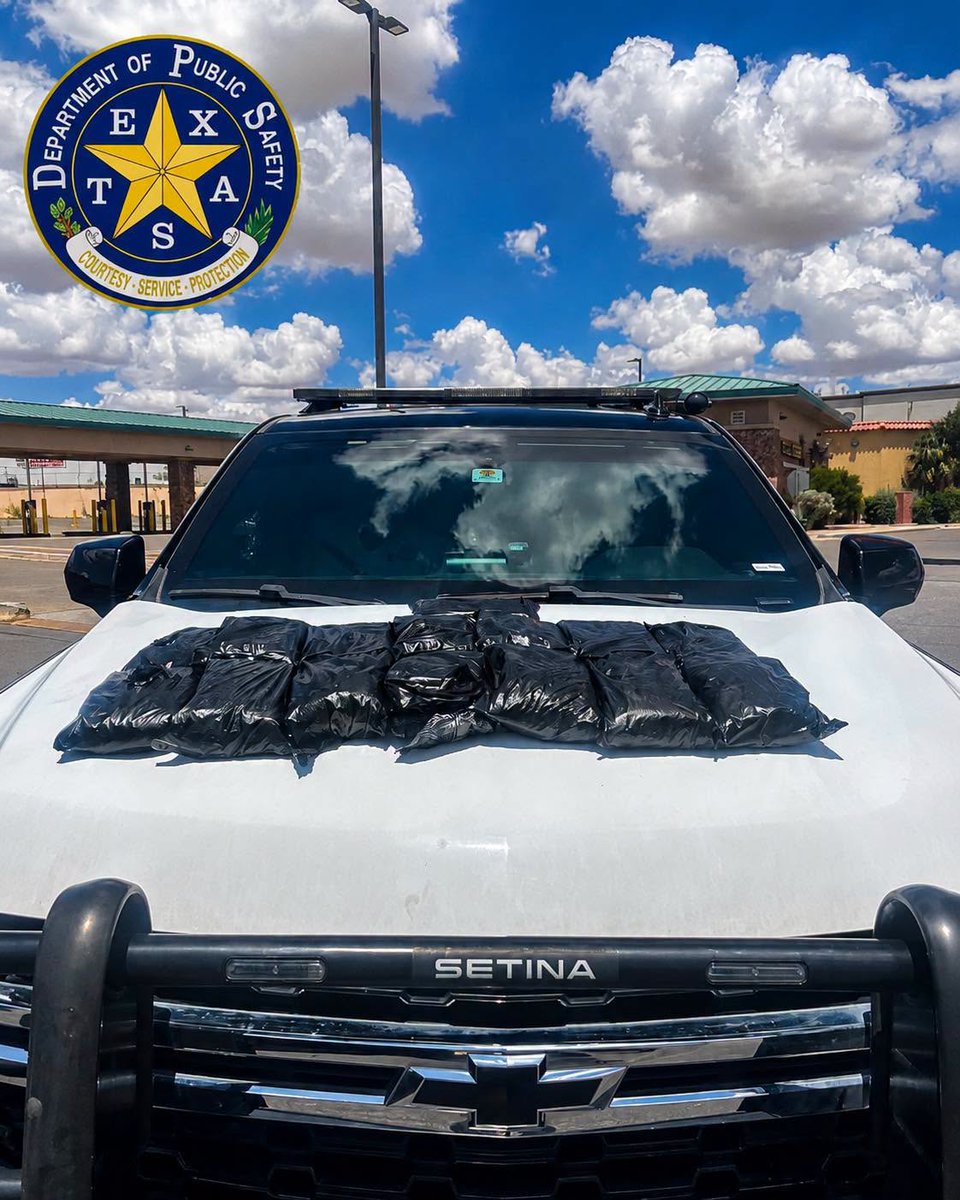 FENTANYL SEIZURE IN EL PASO 🚨🚔

On Wednesday, July 22, at approximately 2:00pm, a DPS Trooper on routine patrol stopped a vehicle for a traffic violation along Geronimo Drive in El Paso. During the stop, the Trooper discovered approximately 156,000 FENTANYL PILLS. The driver 