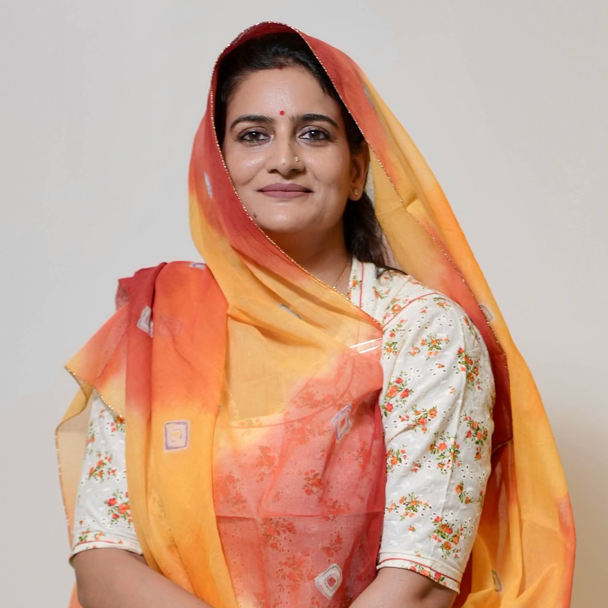 भाजपा महिला मोर्चा, राजस्थान की प्रदेश अध्यक्ष श्रीमती राखी राठौड़ जी को जन्मदिन की हार्दिक बधाई एवं शुभकामनाएं।

ईश्वर से आपके उत्तम स्वास्थ्य एवं दीर्घायु जीवन की कामना करता हूँ।

@RakheeRathore_ 