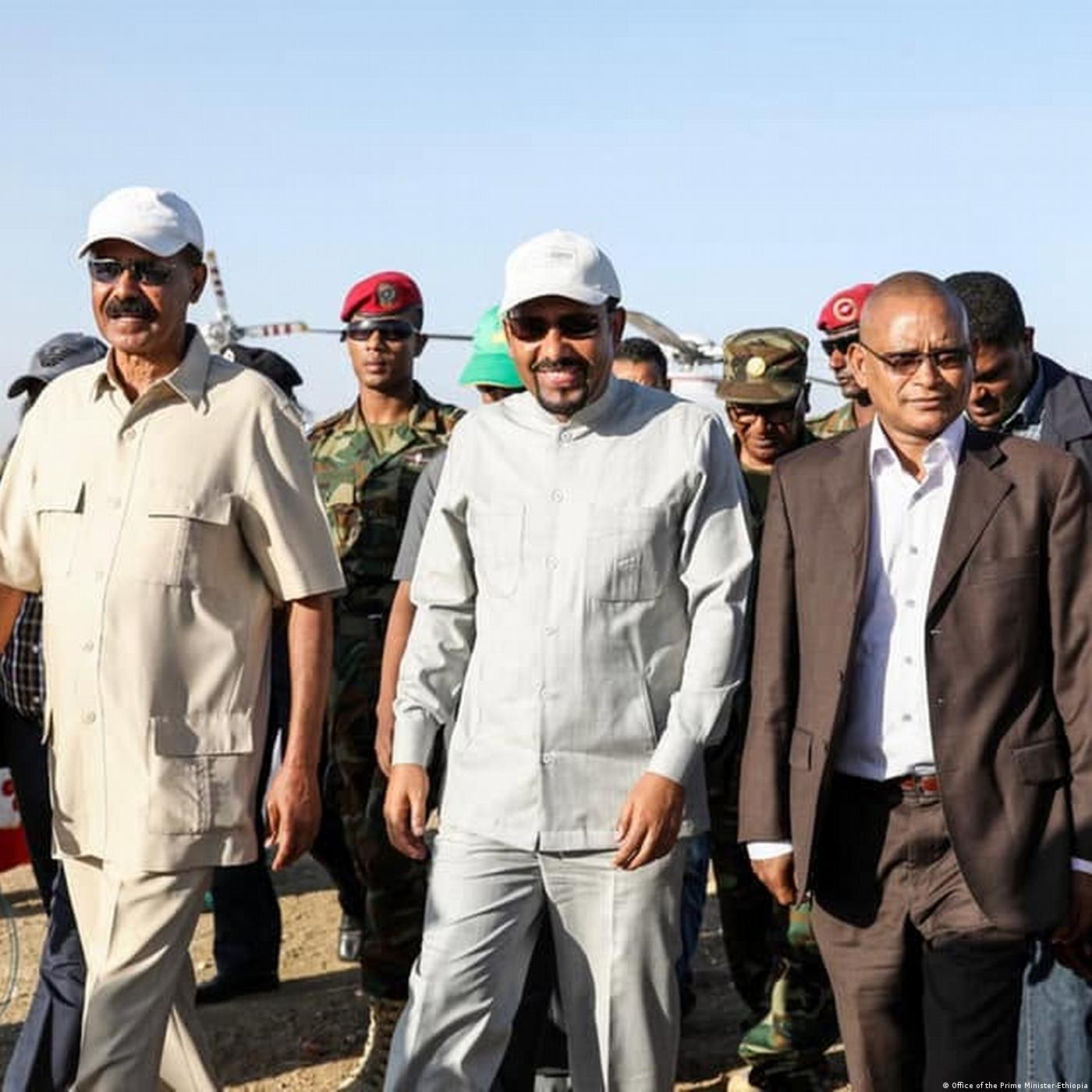ዉይይት፣ የአዲስ አበባ፣ የመቀሌና የአስመራ መሪዎች ዉዝግብ ንሯል፤ቀጥሎስ? ጦርነት ወይስ ሰላም?